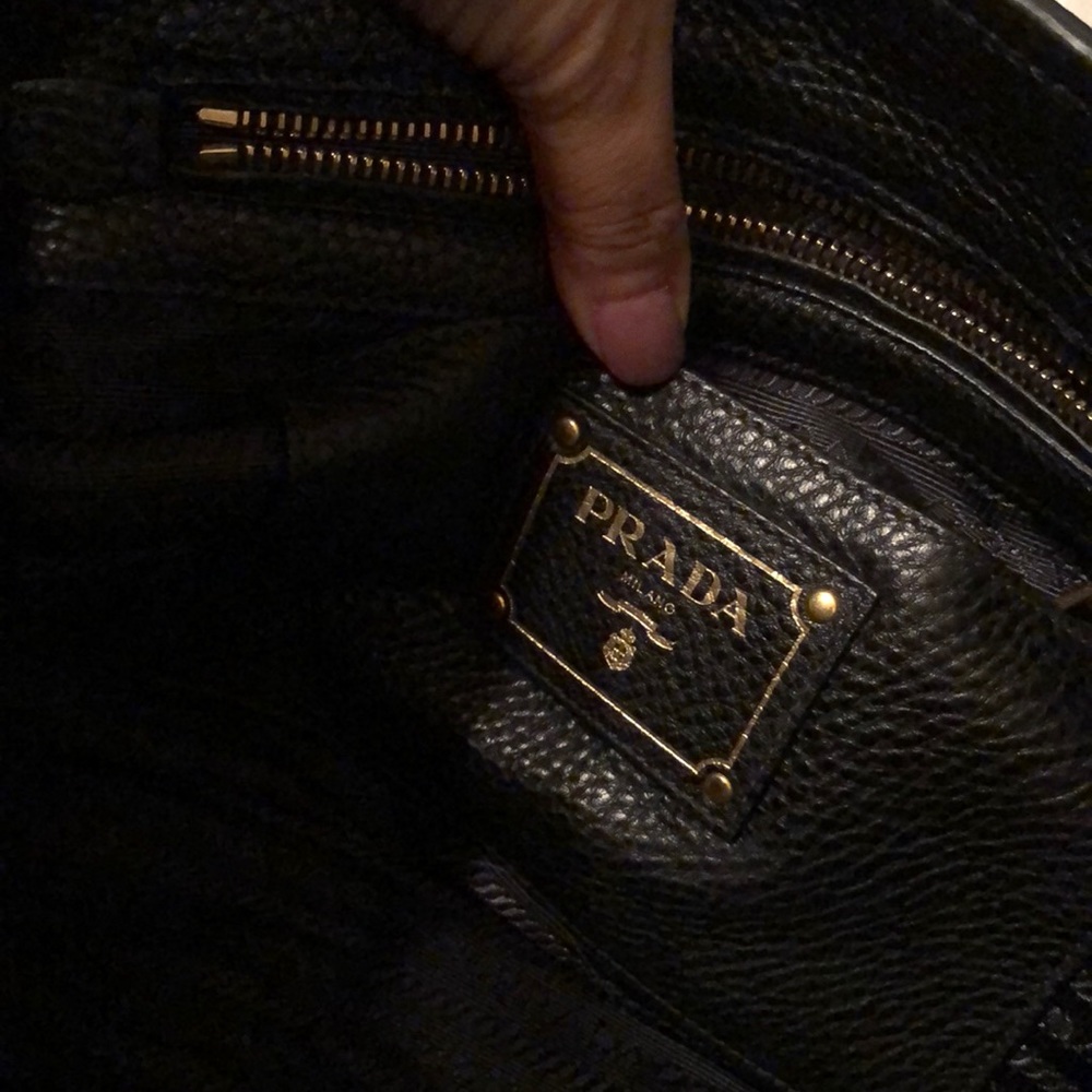 Authentic Prada handbag - Picture 4 of 6